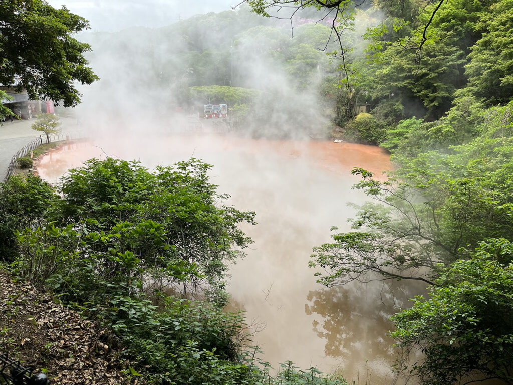 上から見た血の池地獄