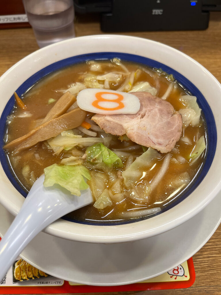 金沢駅構内の8番ラーメン